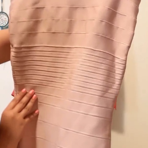 Herve LegerClasdic Bandage Dress in Nude what you see in pic 1 is what you get - Picture 5 of 6